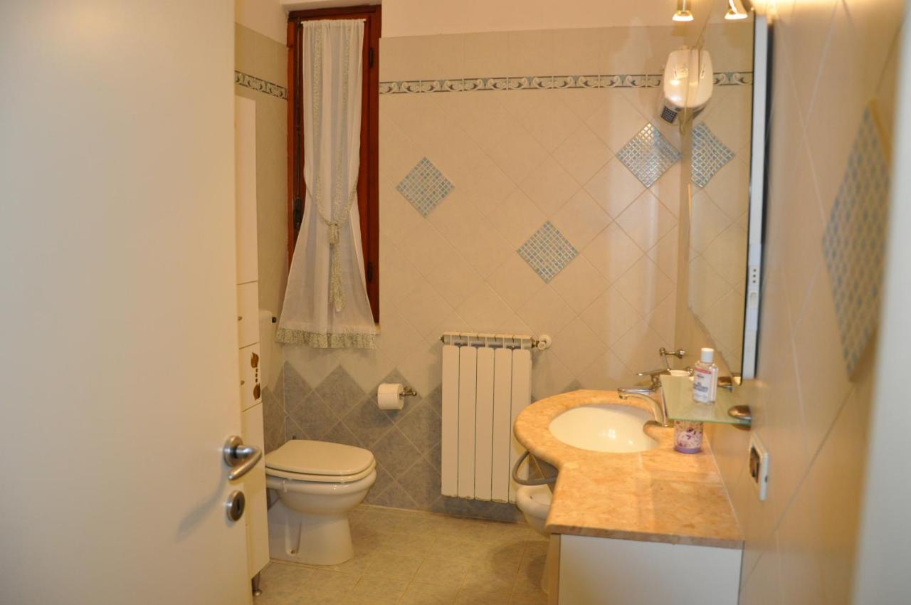 La Casa Di Fiorella Черрето-Гвиди Экстерьер фото